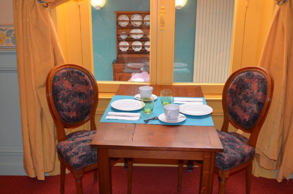 Hotel Le Beau Site Жьен Экстерьер фото