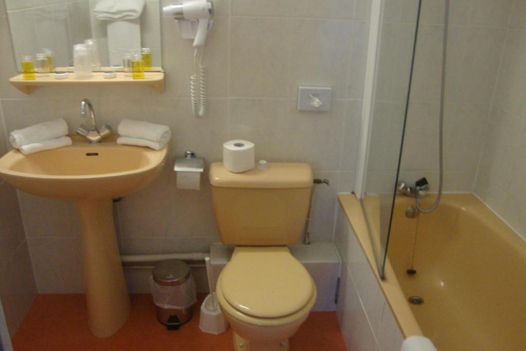 Hotel Le Beau Site Жьен Номер фото