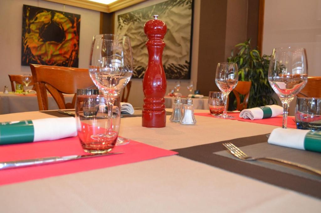 Hotel Le Beau Site Жьен Экстерьер фото