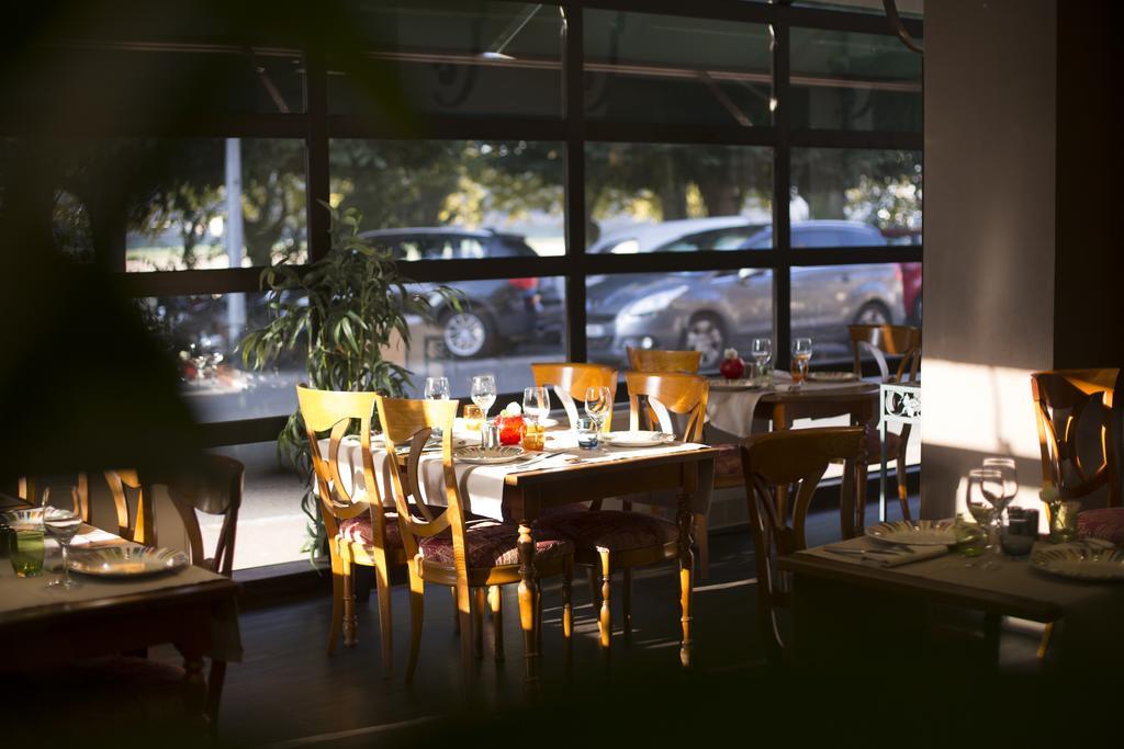 Hotel Le Beau Site Жьен Экстерьер фото