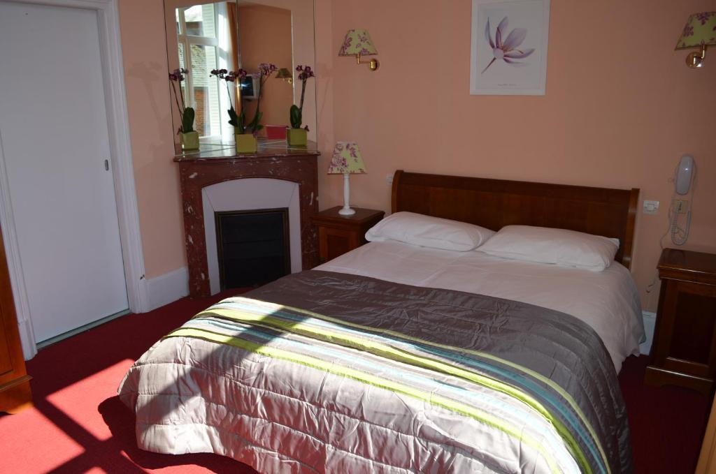 Hotel Le Beau Site Жьен Экстерьер фото